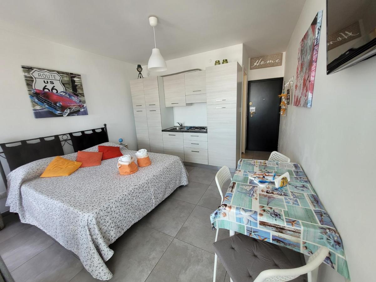 Rosato 2 Sea View Apartment Lignano Sabbiadoro Eksteriør billede