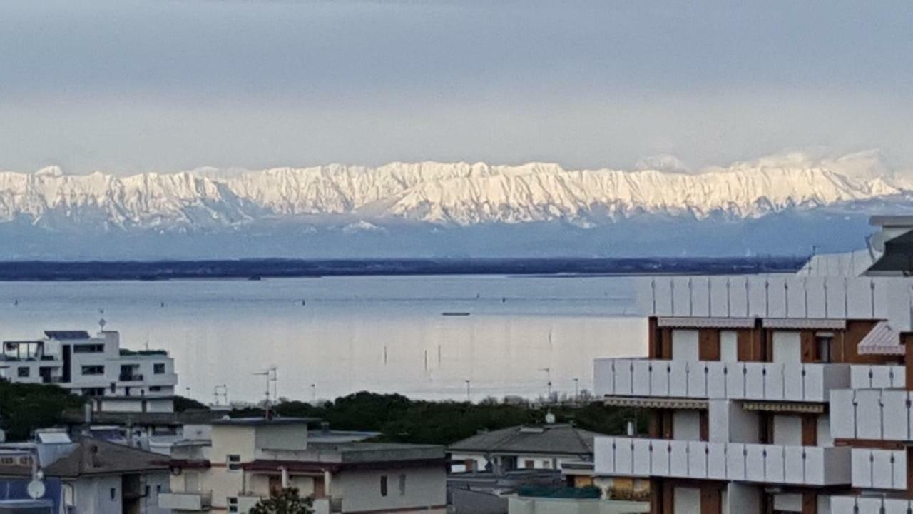 Rosato 2 Sea View Apartment Lignano Sabbiadoro Eksteriør billede